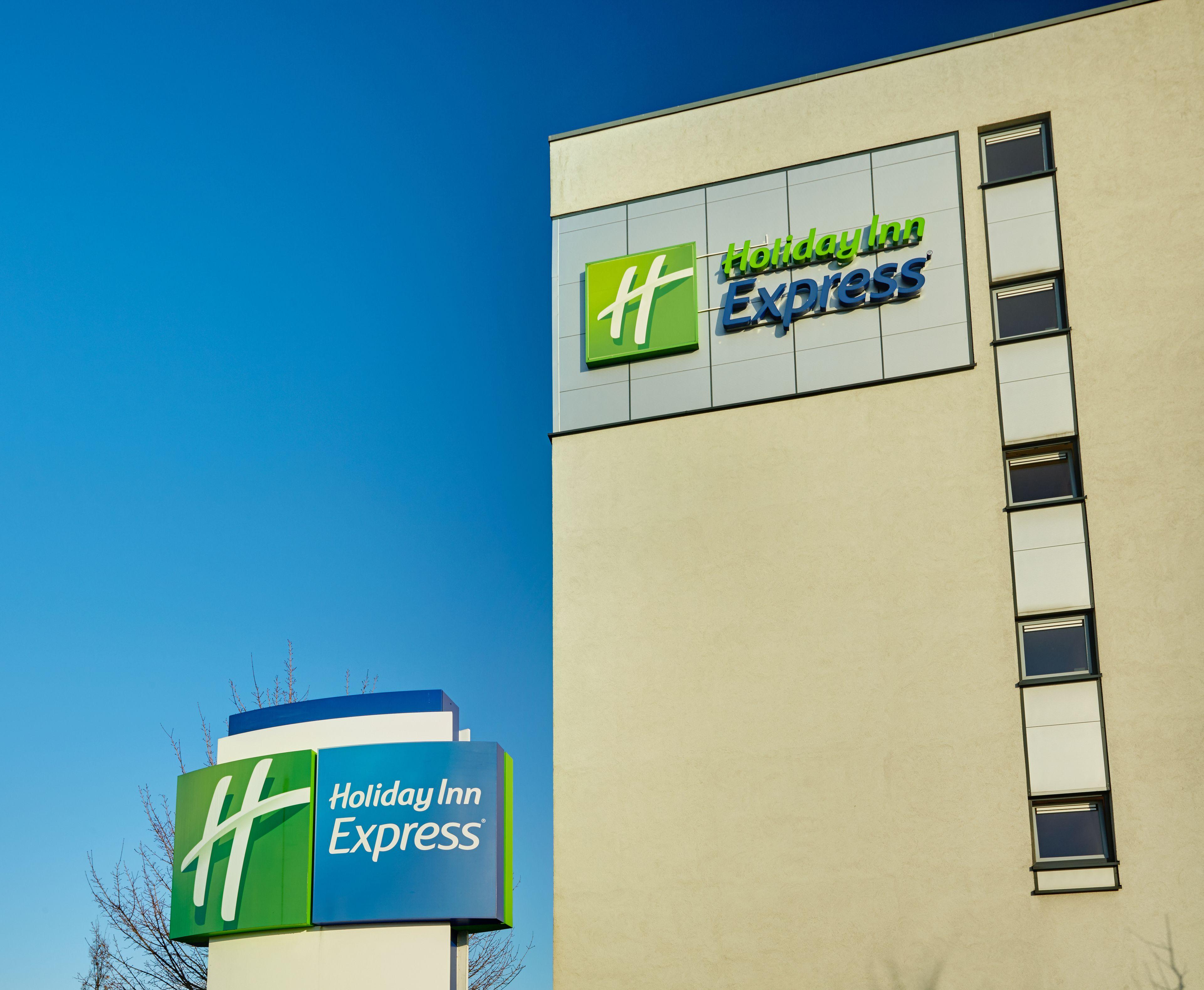 Holiday Inn Express Duesseldorf - City North By Ihg — Fotoğraflar 2